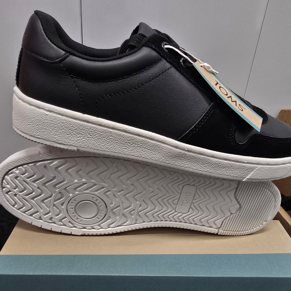 Toms Black and White Sneakers Minimalist Design